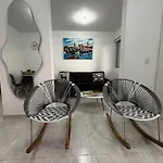 Moderno Apartamento Cerca Al Mar